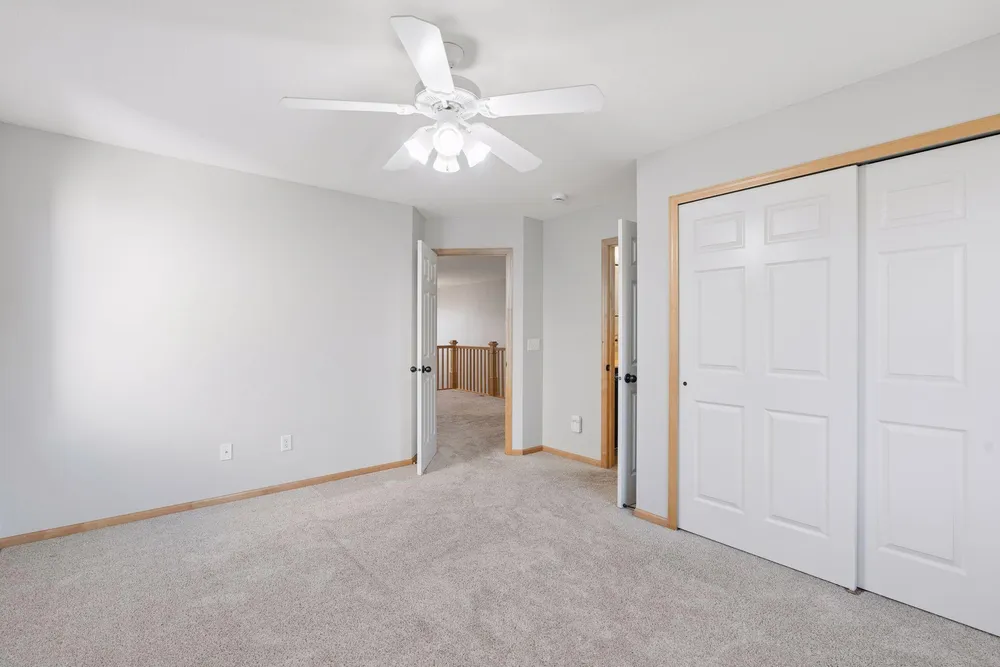 15376 Plumstone Dr, Eden Prairie, MN 55347