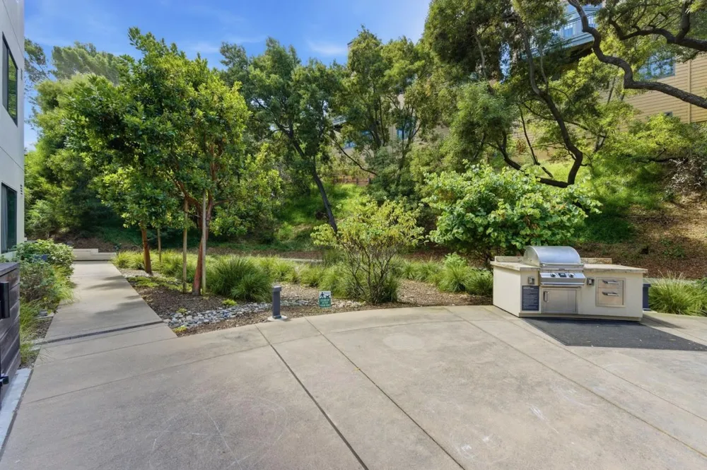 400 El Camino Real, Belmont, CA 94002