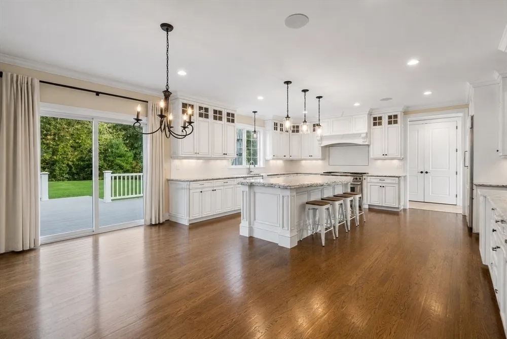175 Schoolmaster Ln, Dedham, MA 02026