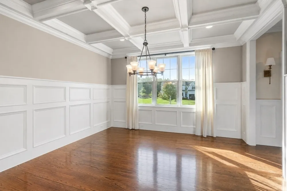 175 Schoolmaster Ln, Dedham, MA 02026