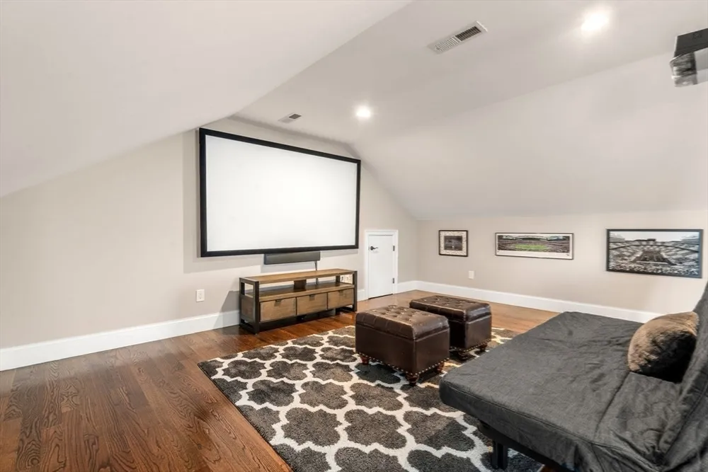 175 Schoolmaster Ln, Dedham, MA 02026