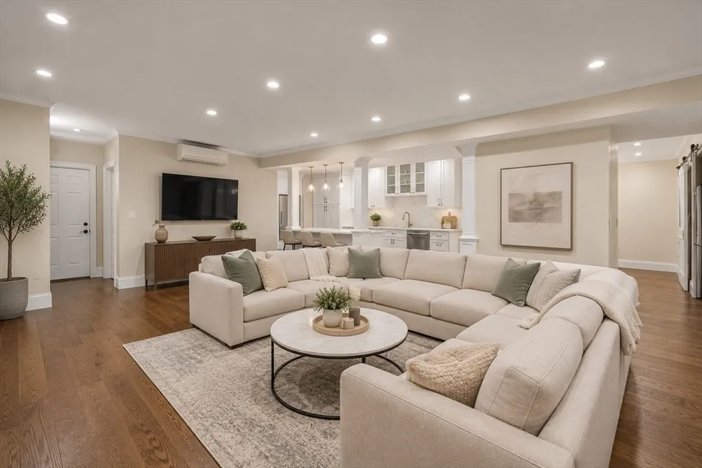 175 Schoolmaster Ln, Dedham, MA 02026