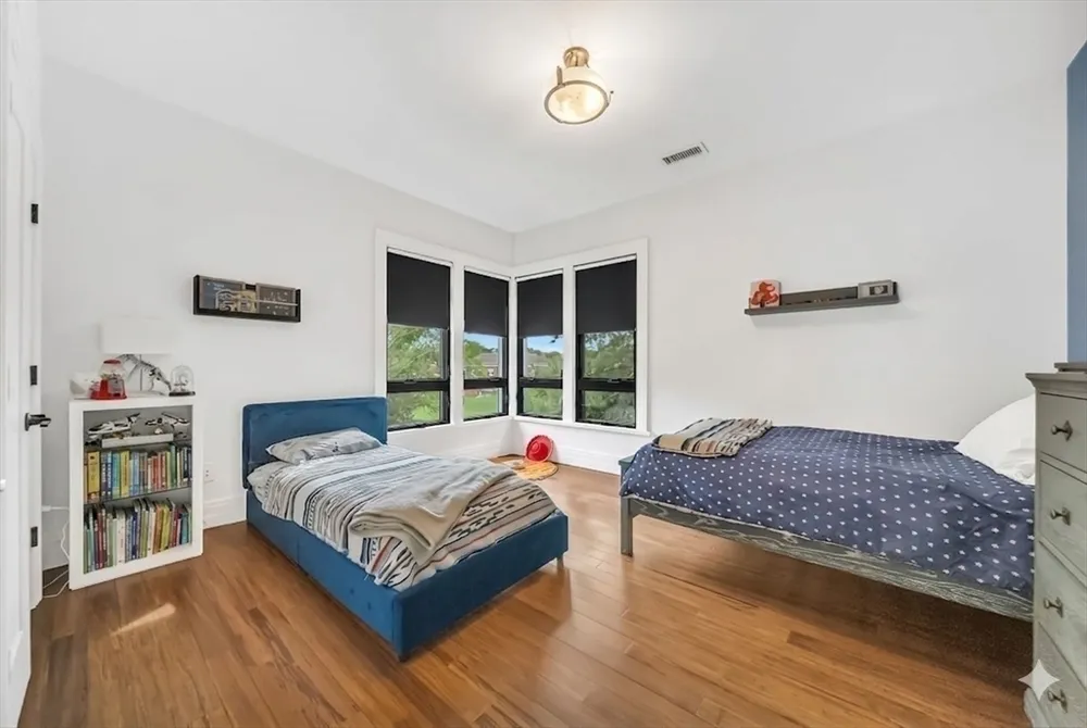 99 Littlefield Rd, Newton, MA 02459