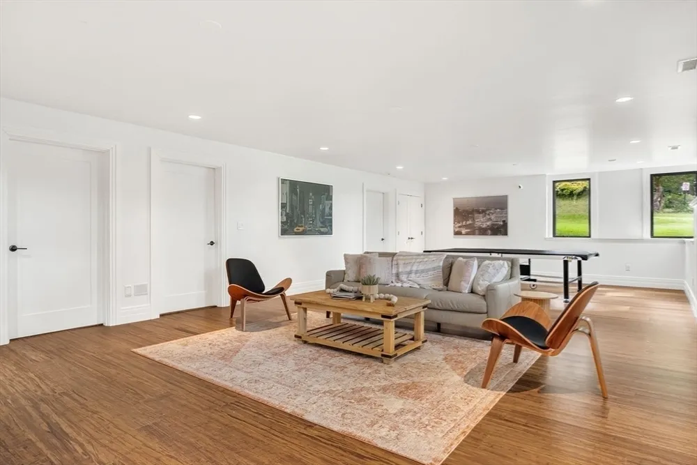 99 Littlefield Rd, Newton, MA 02459