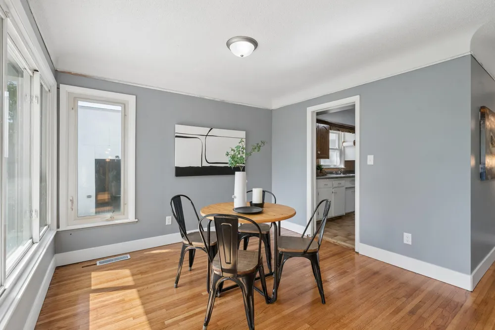 3280 Dodd Rd, Eagan, MN 55121