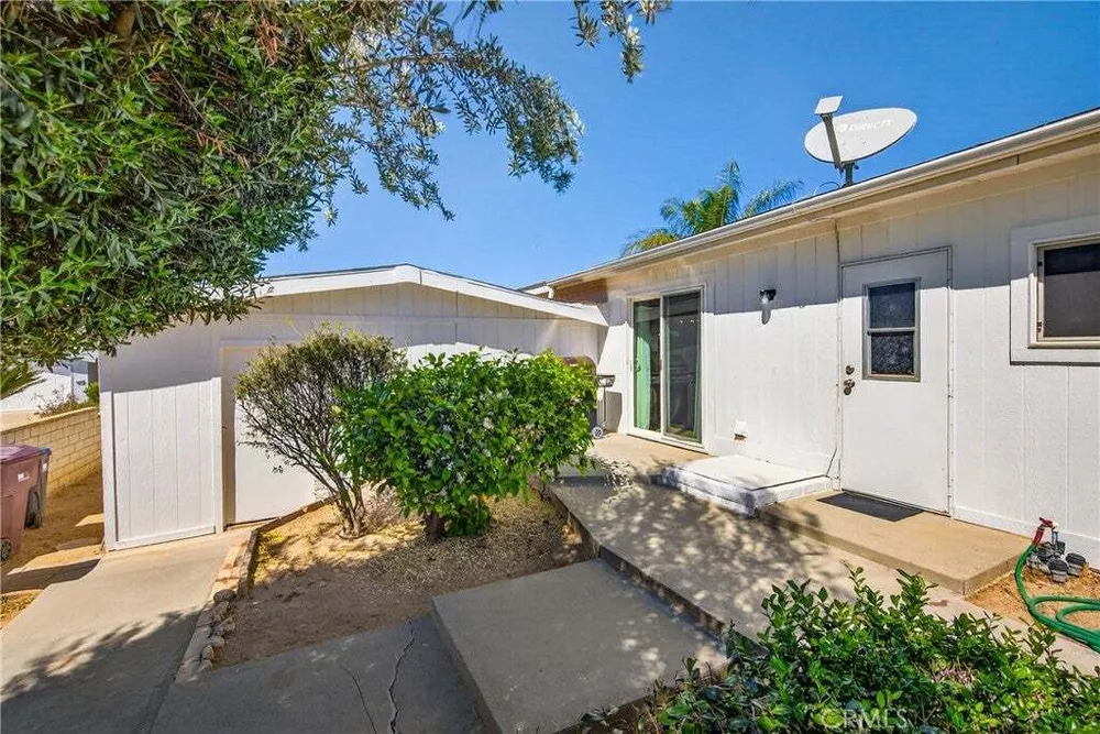 3800 W Wilson St, Banning, CA 92220