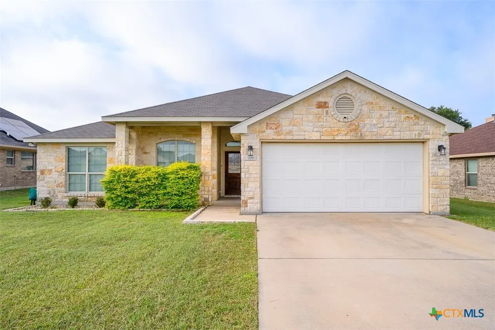 706 Cosper Creek Dr, Killeen, TX 76542