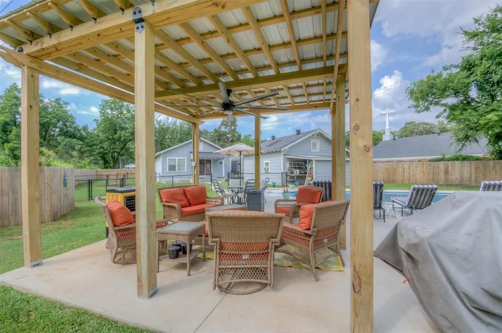 4924 Old Mooringsport Rd, Shreveport, LA 71107