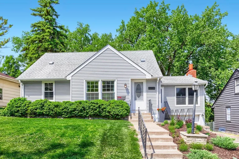 3238 Taylor St NE, Minneapolis, MN 55418