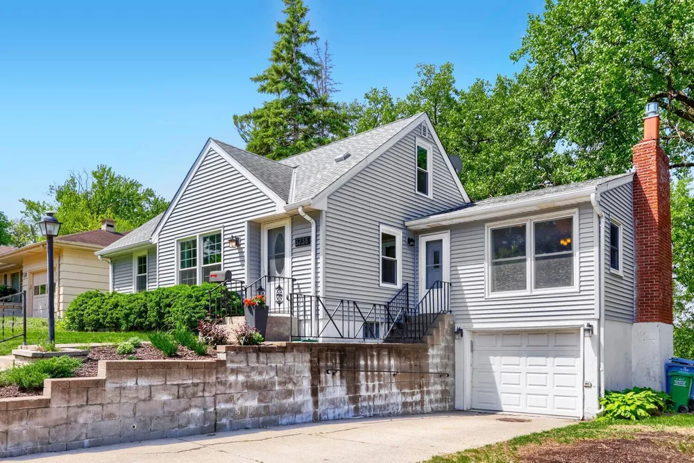 3238 Taylor St NE, Minneapolis, MN 55418
