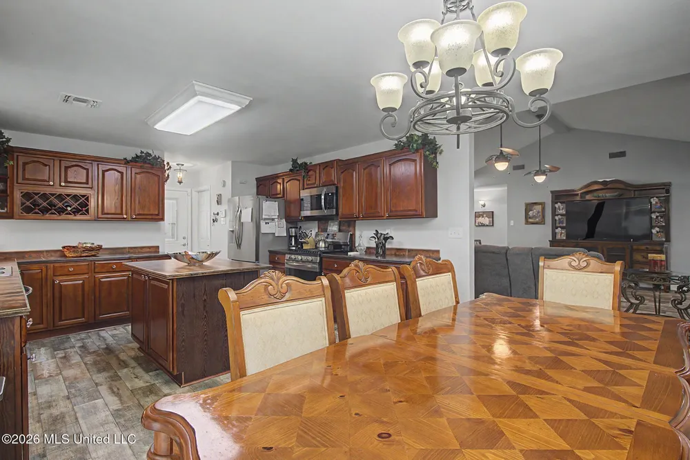 5624 Aila St, Diamondhead, MS 39525