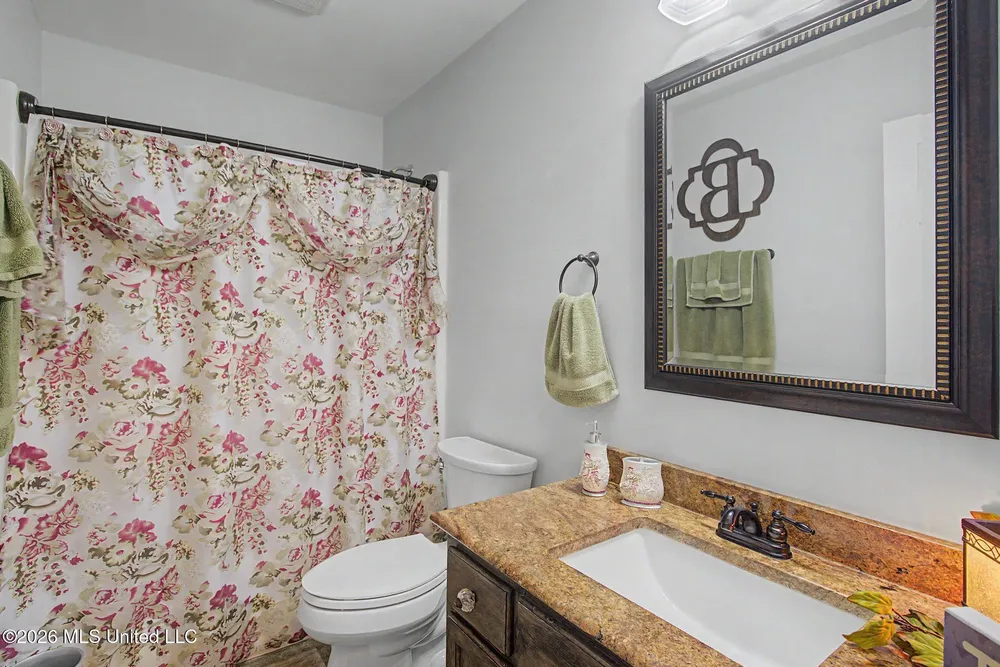 5624 Aila St, Diamondhead, MS 39525