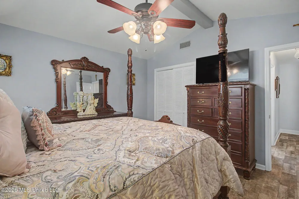 5624 Aila St, Diamondhead, MS 39525