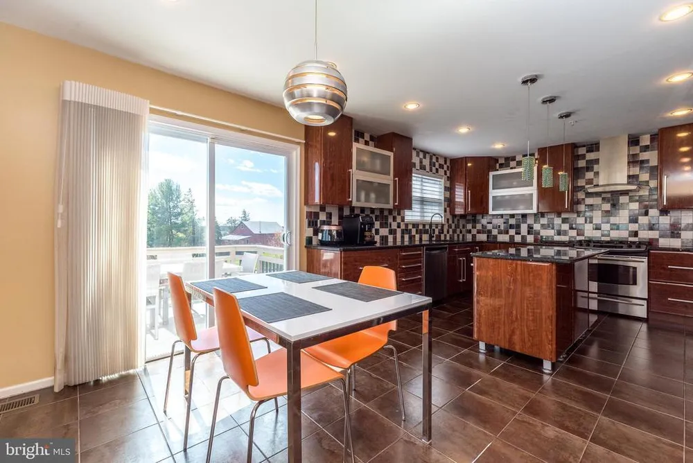 201 Summer Ridge Circle, Chalfont, PA 18914