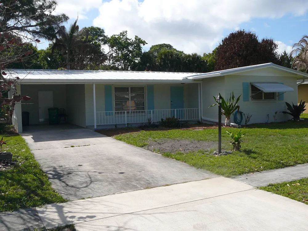 2921 Sherwood Ln, Fort Pierce, FL 34982