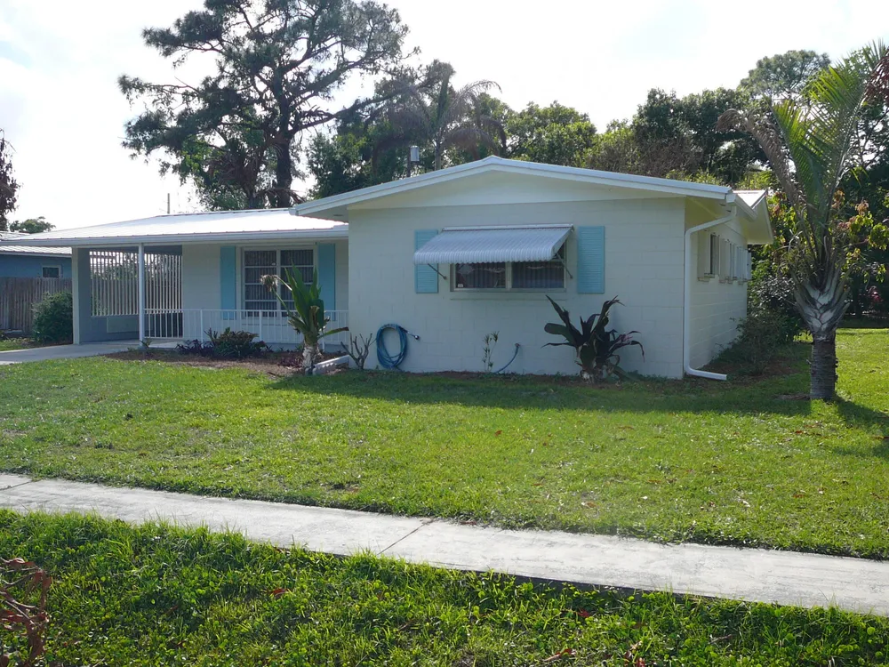 2921 Sherwood Ln, Fort Pierce, FL 34982