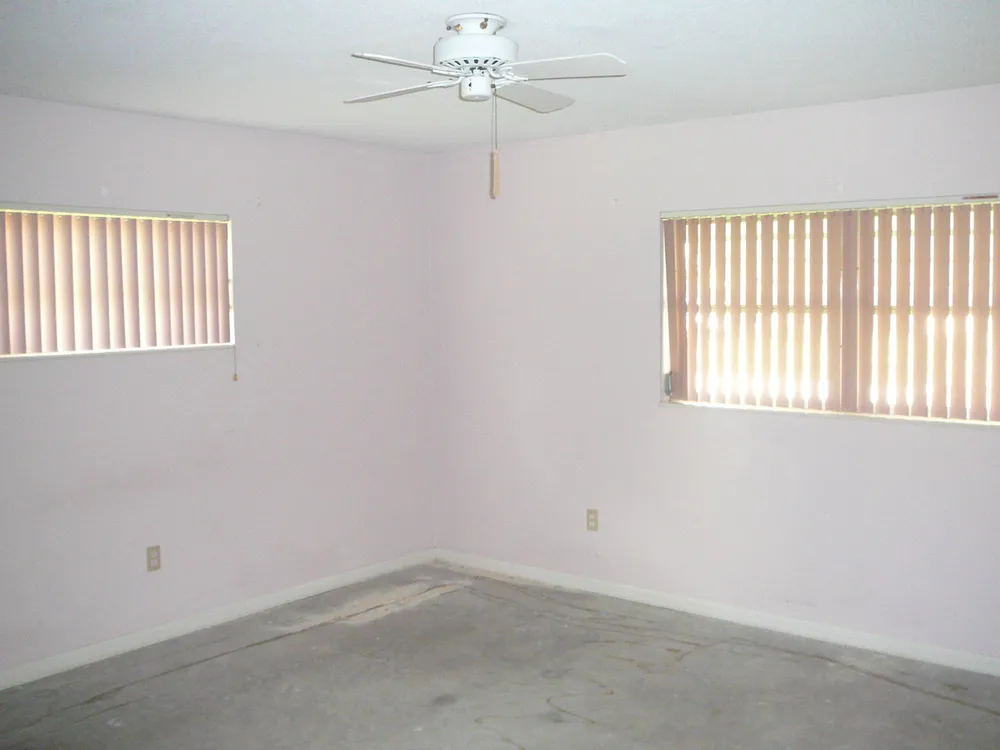 2921 Sherwood Ln, Fort Pierce, FL 34982
