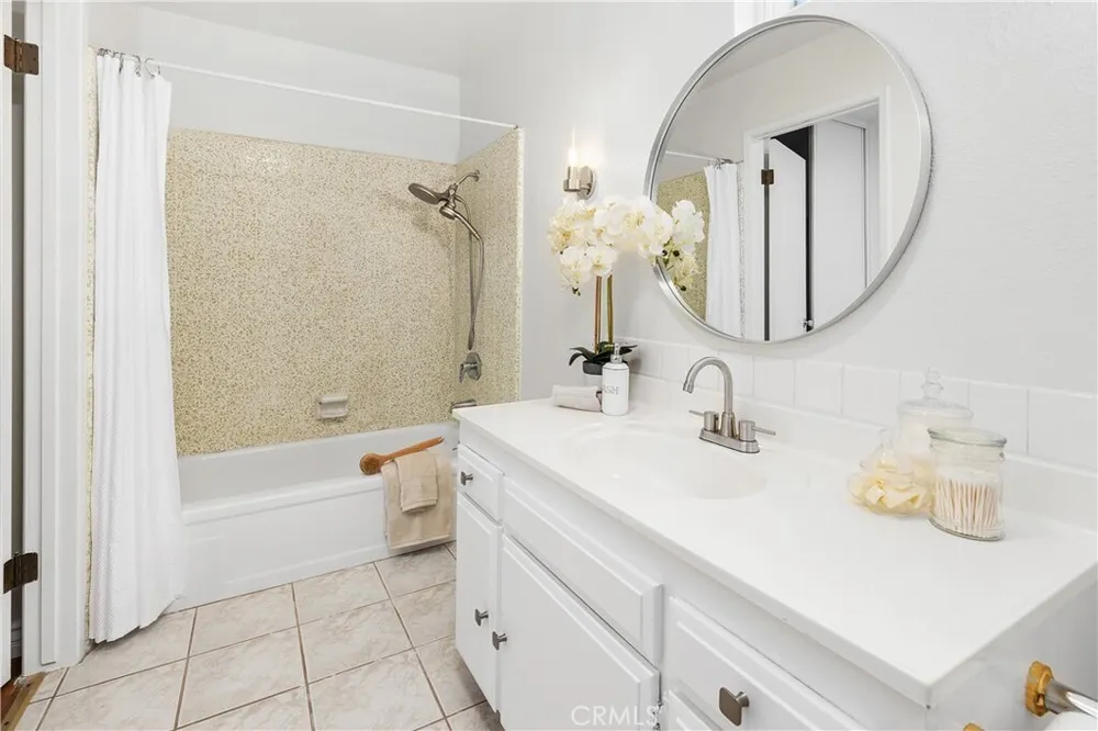 1707 Upperton Ave, Highland Park, CA 90042
