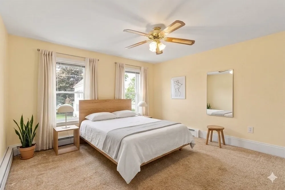 156 Gershom Ave, Lowell, MA 01854