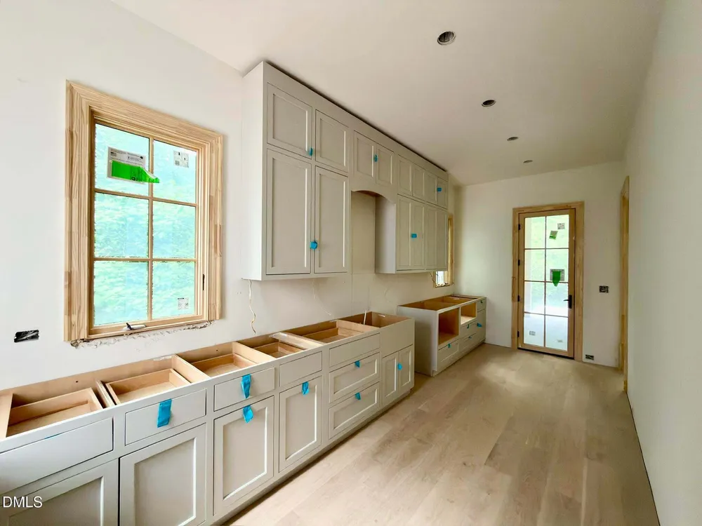 4801 Rampart St, Raleigh, NC 27609