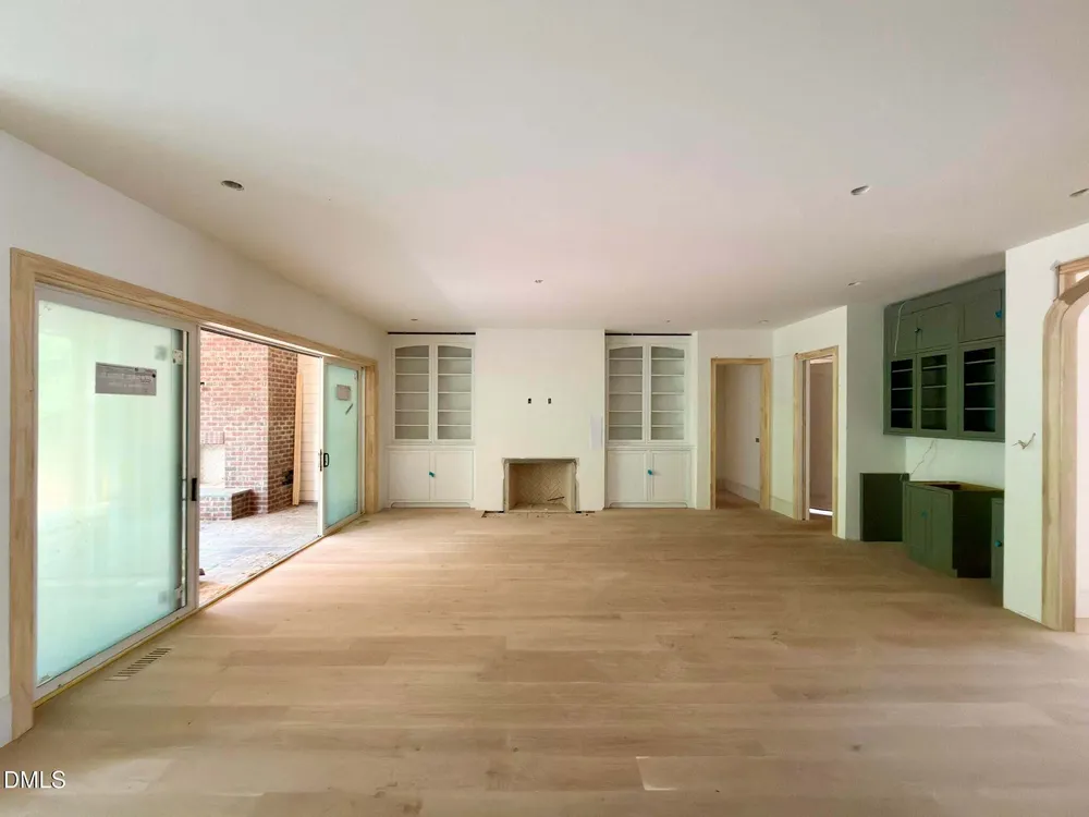 4801 Rampart St, Raleigh, NC 27609