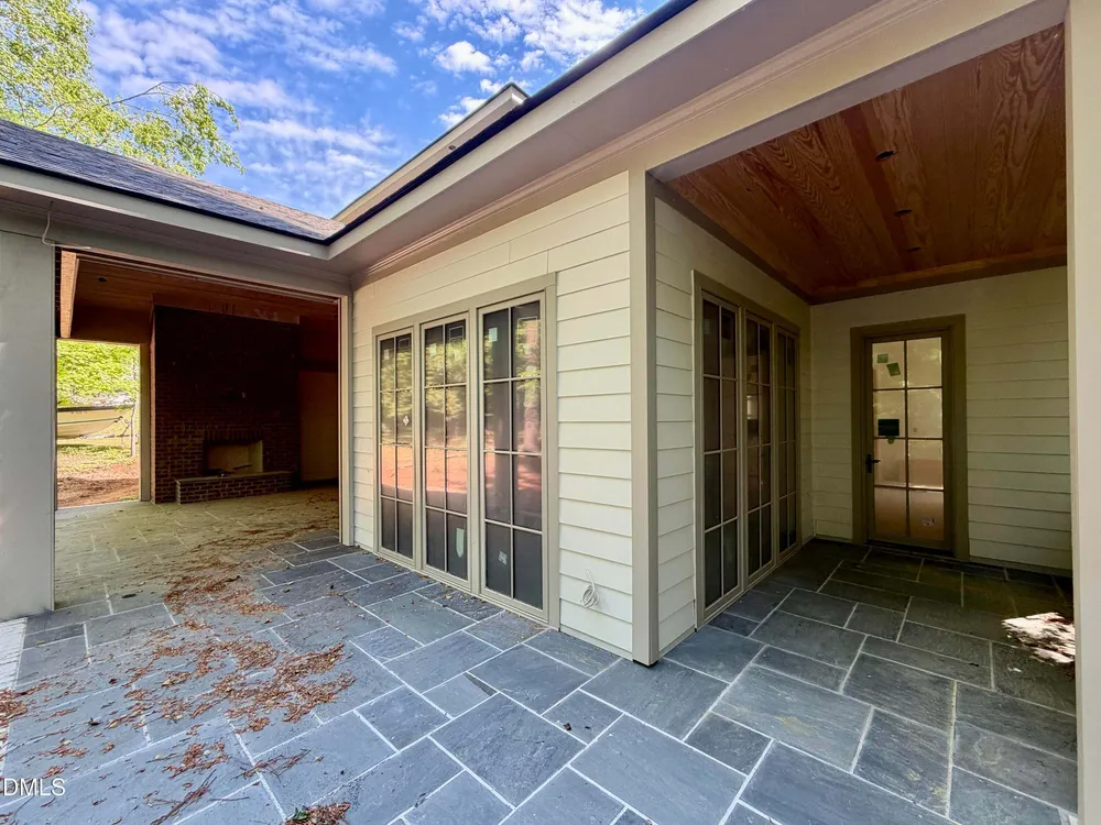 4801 Rampart St, Raleigh, NC 27609