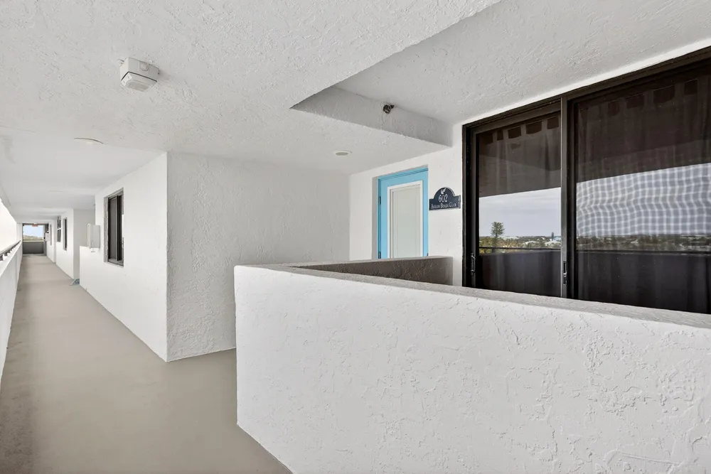 355 S Ocean Dr, Hutchinson Island South, FL 34949