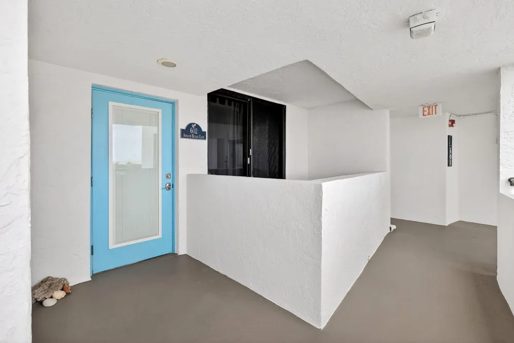 355 S Ocean Dr, Hutchinson Island South, FL 34949