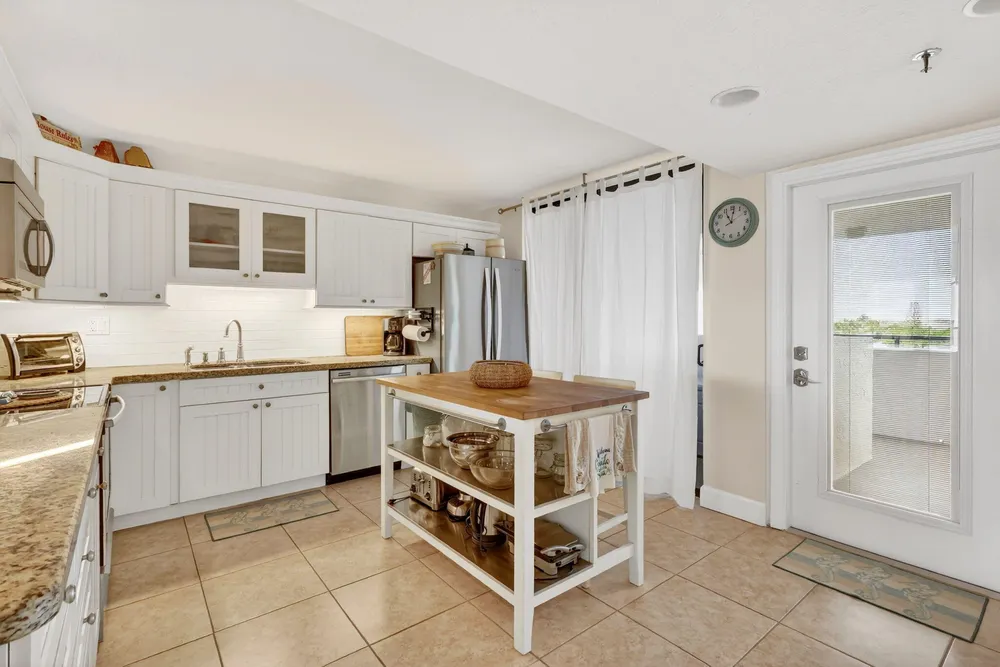 355 S Ocean Dr, Hutchinson Island South, FL 34949