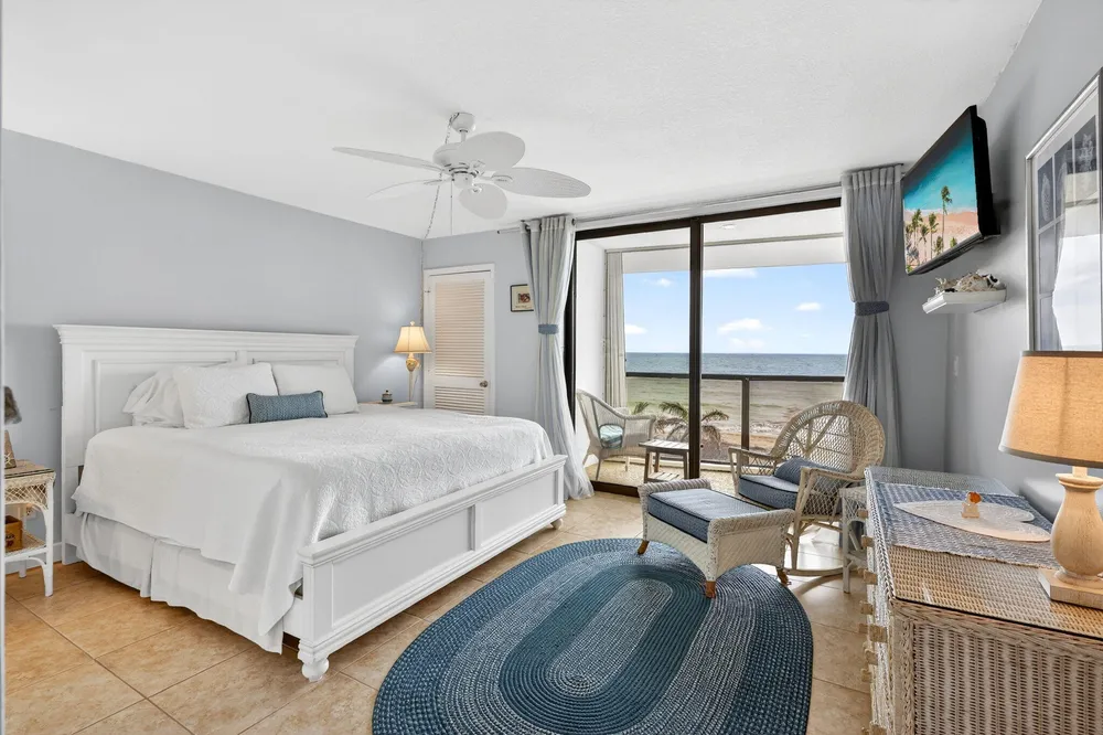 355 S Ocean Dr, Hutchinson Island South, FL 34949
