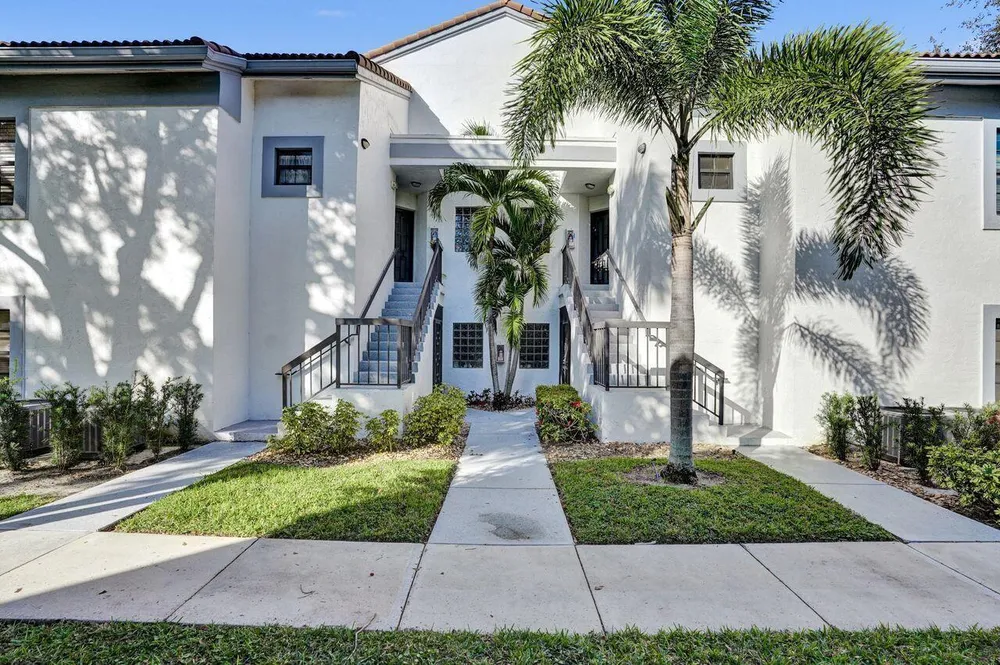 5415 Verona Dr, Boynton Beach, FL 33437