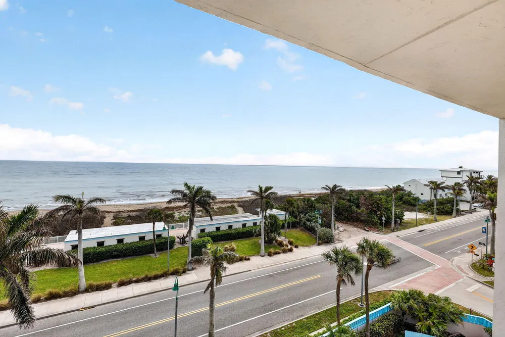 355 S Ocean Dr, Hutchinson Island South, FL 34949