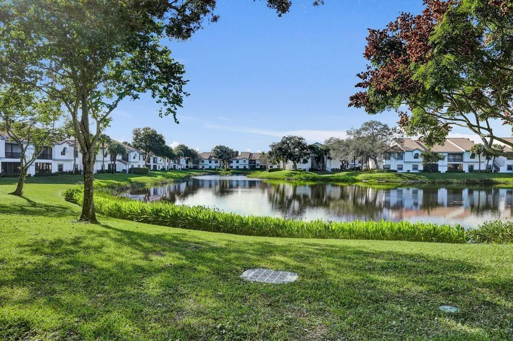 5415 Verona Dr, Boynton Beach, FL 33437
