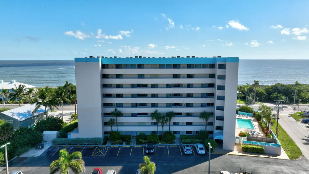 355 S Ocean Dr, Hutchinson Island South, FL 34949