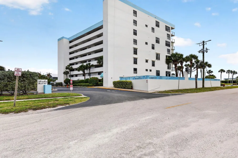 355 S Ocean Dr, Hutchinson Island South, FL 34949