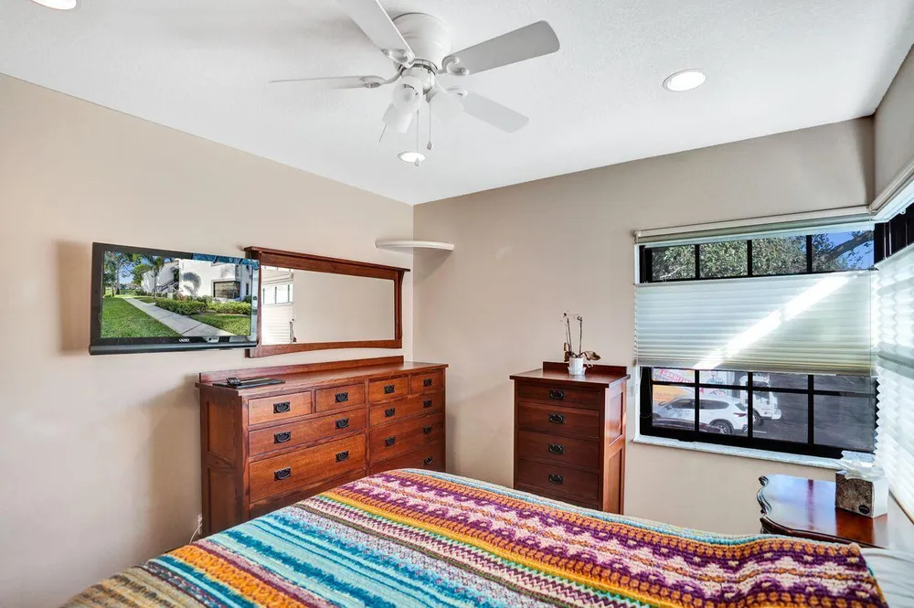 5415 Verona Dr, Boynton Beach, FL 33437