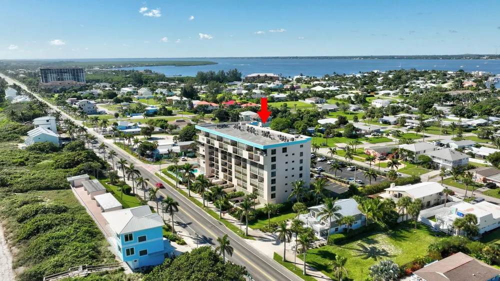 355 S Ocean Dr, Hutchinson Island South, FL 34949