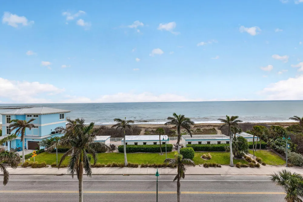 355 S Ocean Dr, Hutchinson Island South, FL 34949