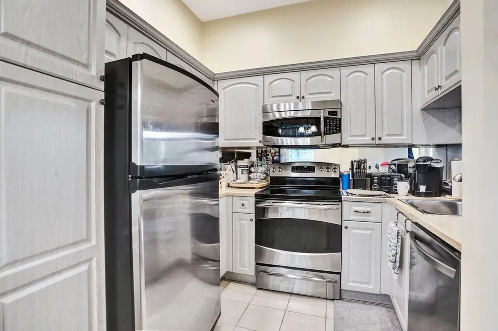 5415 Verona Dr, Boynton Beach, FL 33437