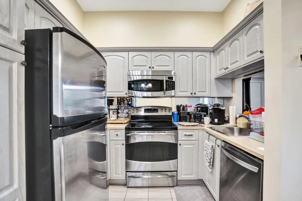 5415 Verona Dr, Boynton Beach, FL 33437