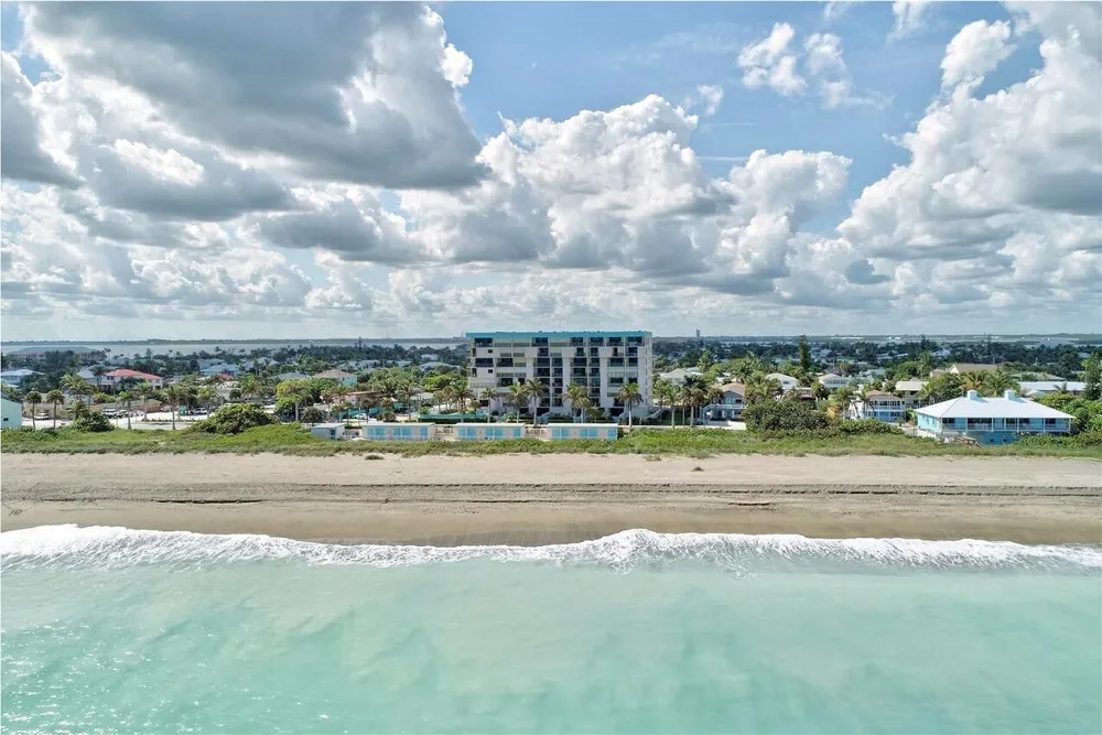 355 S Ocean Dr, Hutchinson Island South, FL 34949