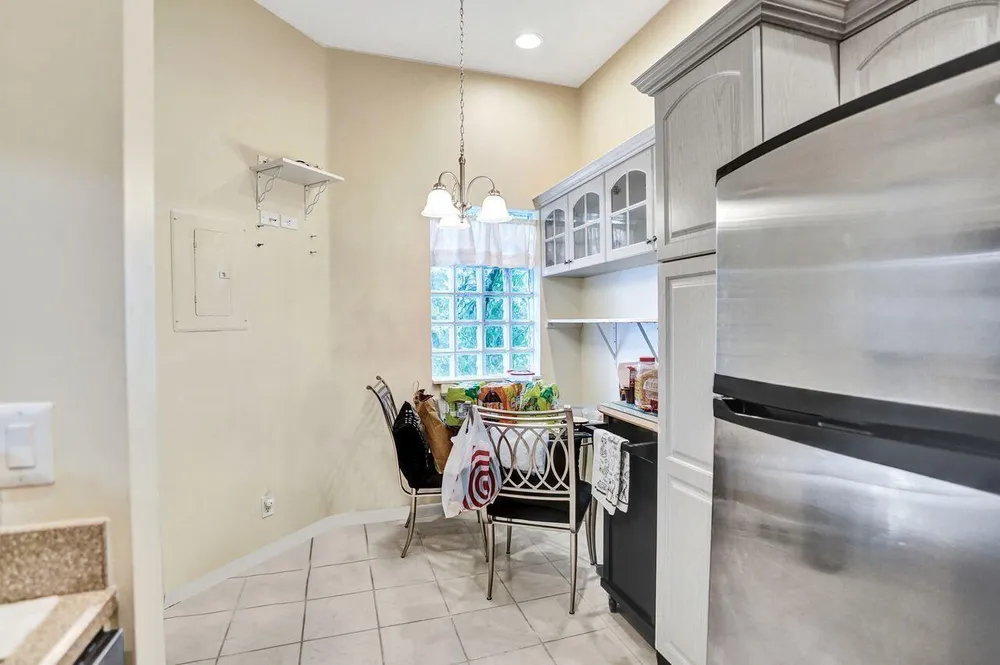 5415 Verona Dr, Boynton Beach, FL 33437