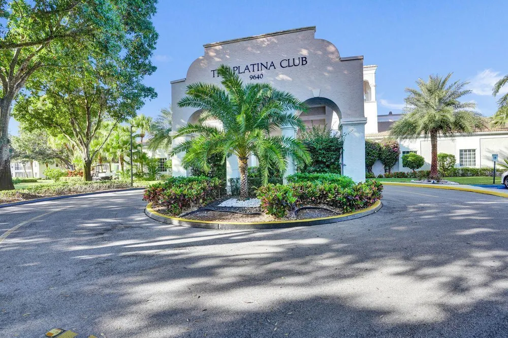 5415 Verona Dr, Boynton Beach, FL 33437