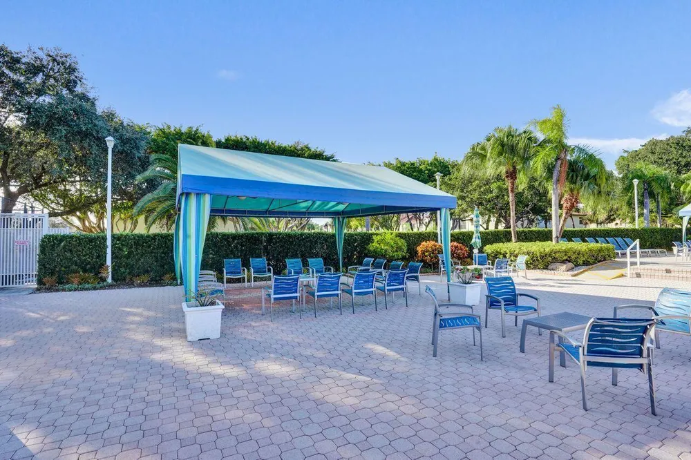5415 Verona Dr, Boynton Beach, FL 33437