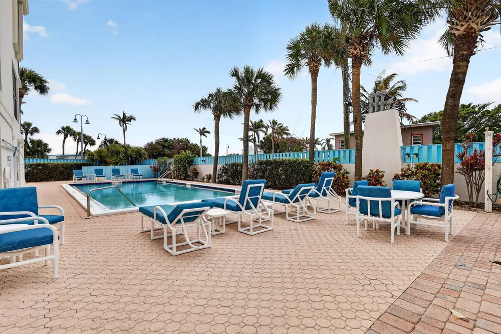 355 S Ocean Dr, Hutchinson Island South, FL 34949