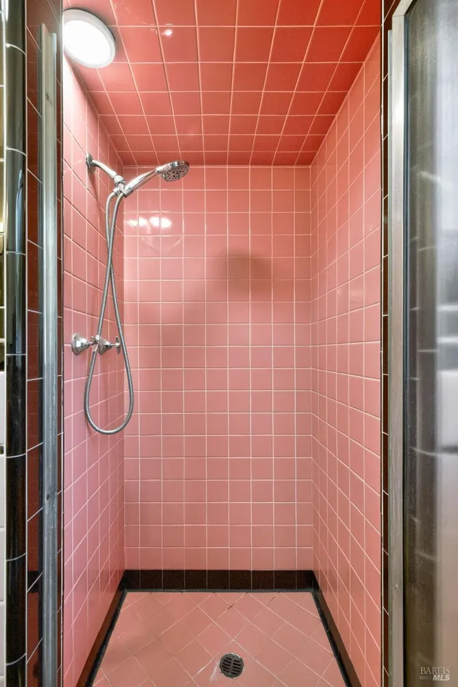 2211 Humboldt St, Santa Rosa, CA 95404