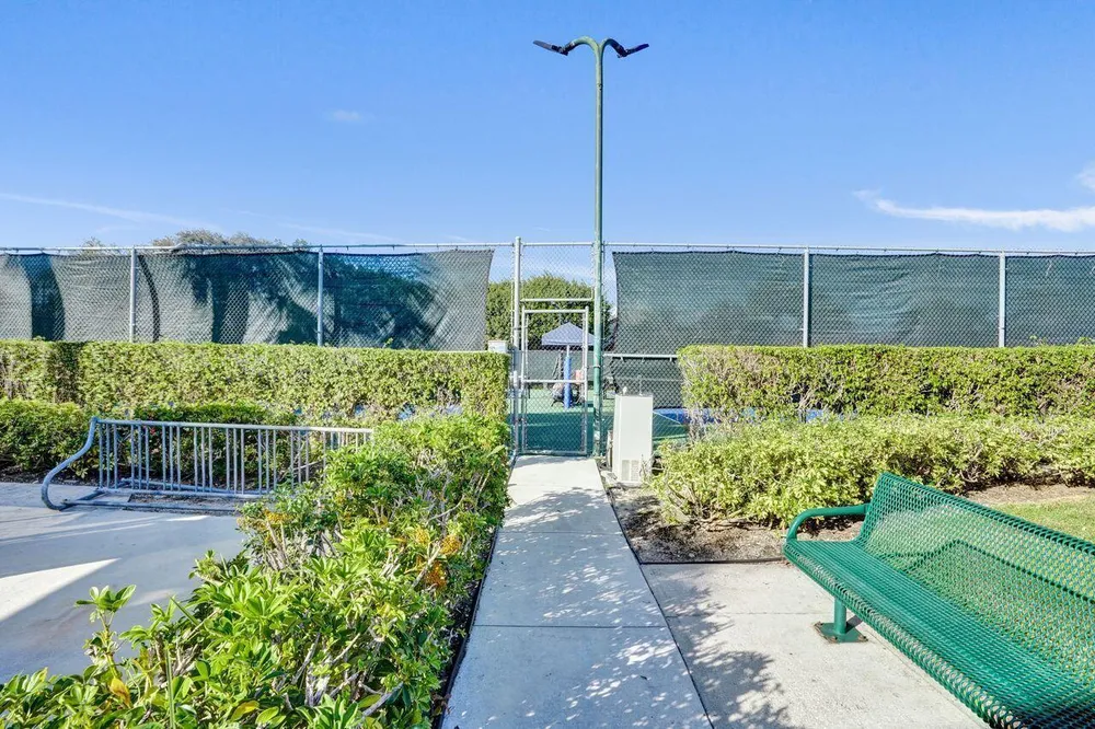 5415 Verona Dr, Boynton Beach, FL 33437