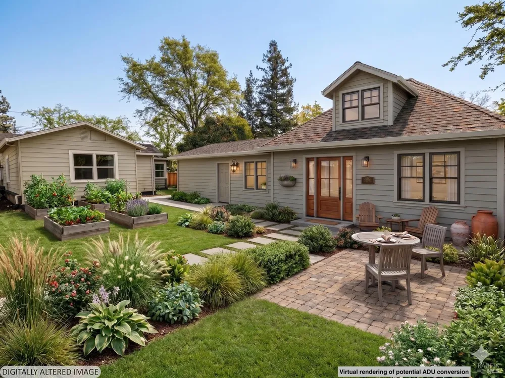 2211 Humboldt St, Santa Rosa, CA 95404