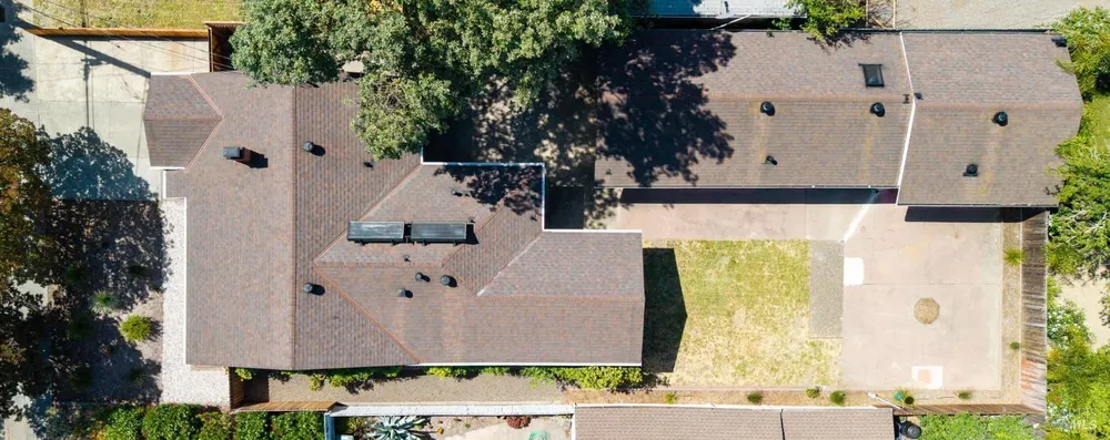 2211 Humboldt St, Santa Rosa, CA 95404