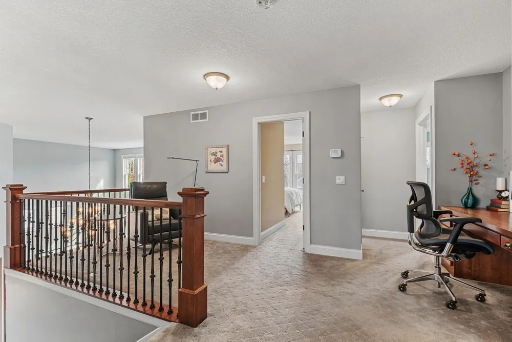 9106 COLD STREAM LANE, Eden Prairie, MN 55347